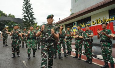 PANGDIVIF 1 KOSTRAD MELAKSANAKAN KUNJUNGAN KERJA DI YONARHANUD 1/PBC/1 KOSTRAD